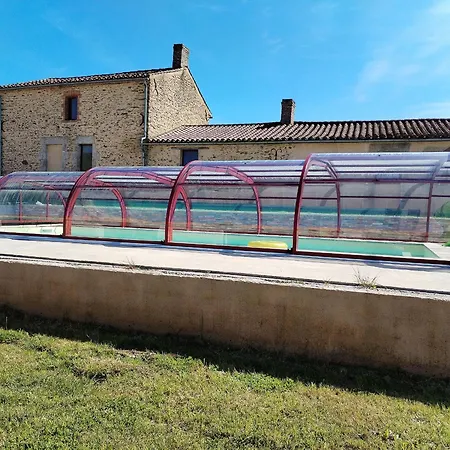 Casa de Férias Familial Avec Jardin Privé Et Wifi à - Fr-1-426-458