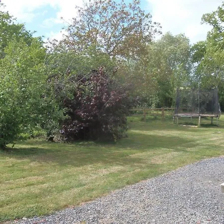 Casa de Férias Familial Avec Jardin Privé Et Wifi à - Fr-1-426-458 *